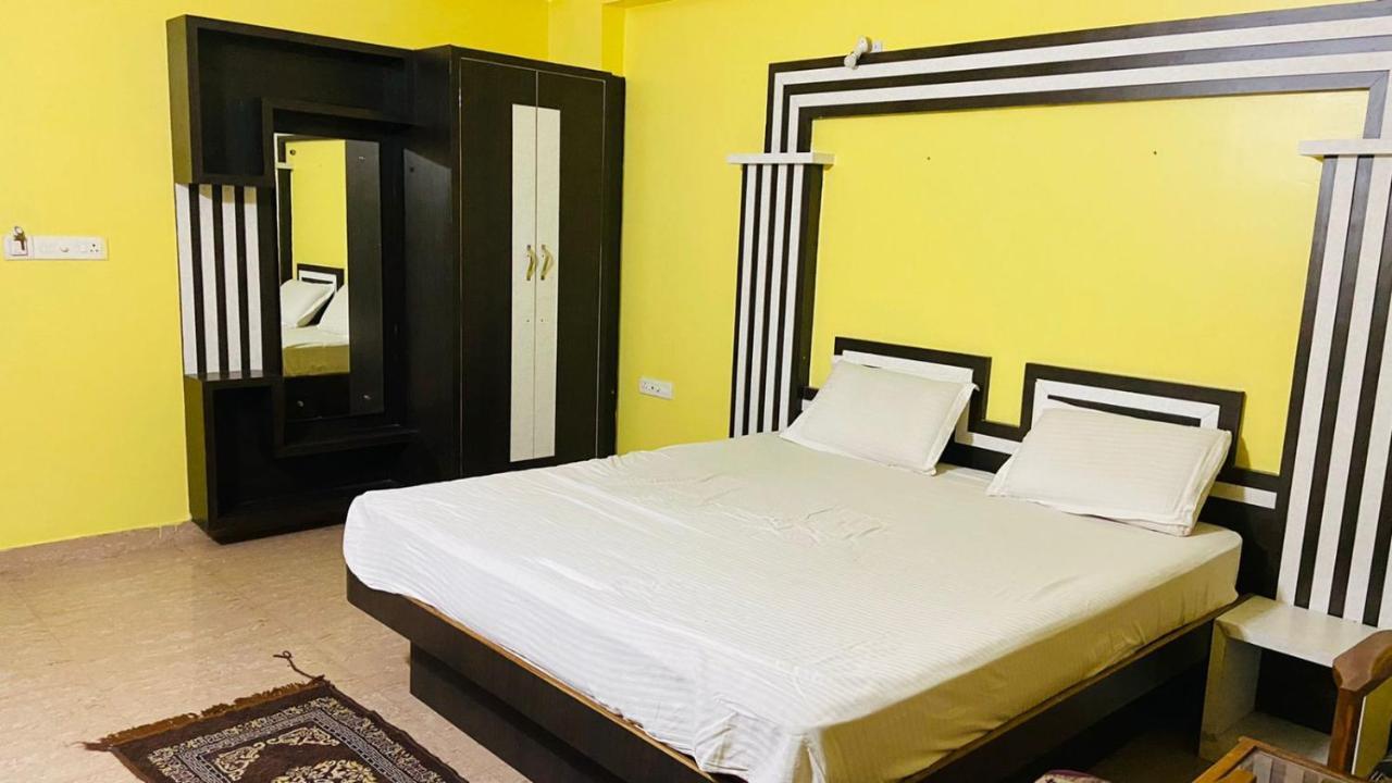 Hotel M J Residency Puri Zewnętrze zdjęcie
