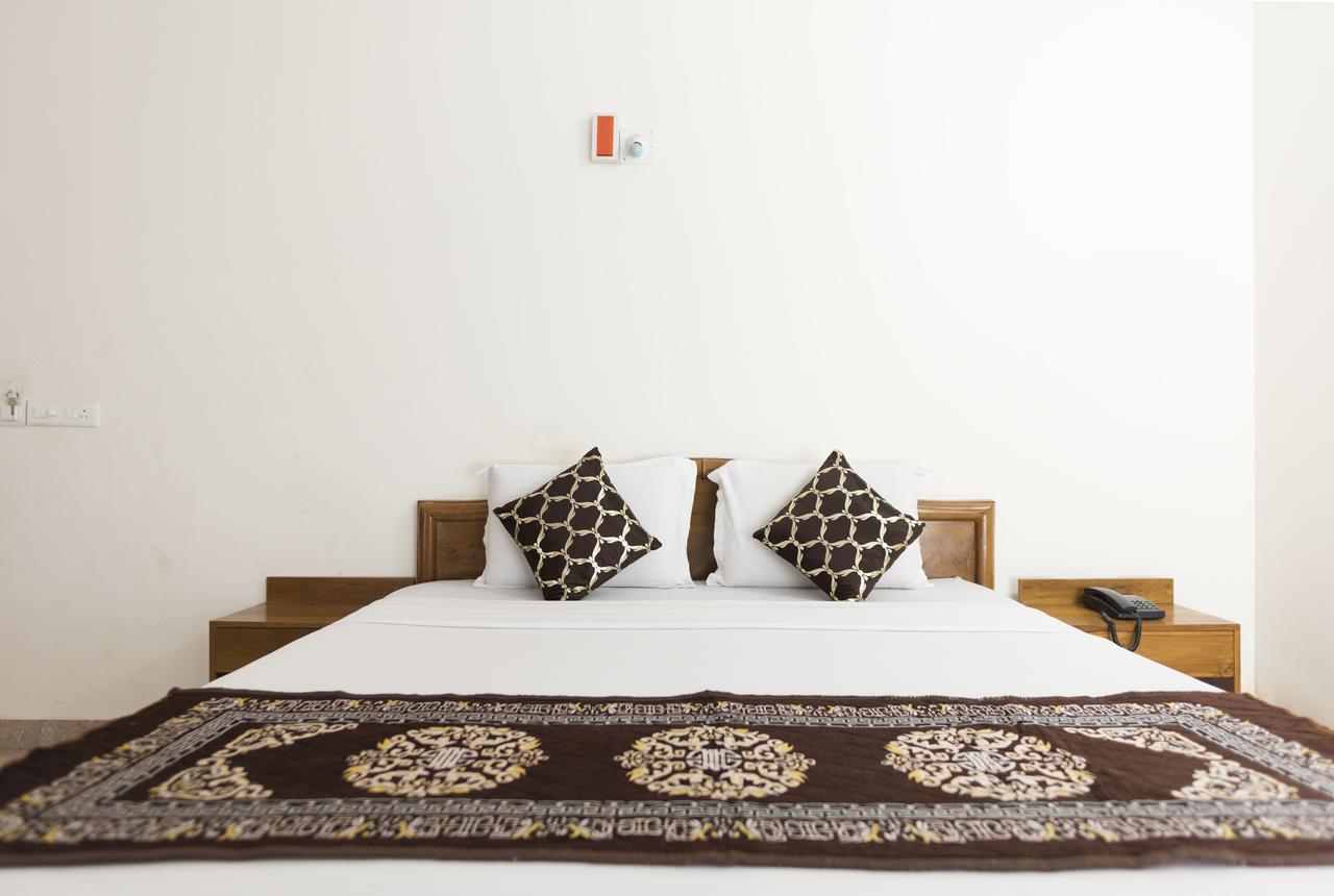 Hotel M J Residency Puri Zewnętrze zdjęcie