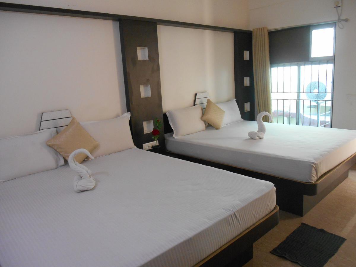 Hotel M J Residency Puri Zewnętrze zdjęcie