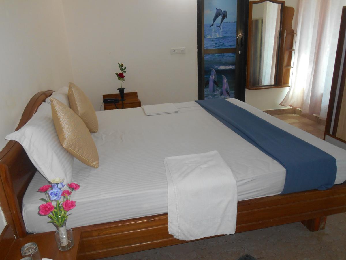 Hotel M J Residency Puri Zewnętrze zdjęcie